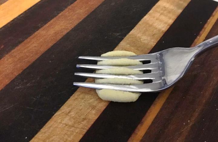 How to Make Traditional Sardinian Gnocchi with Meat Sauce